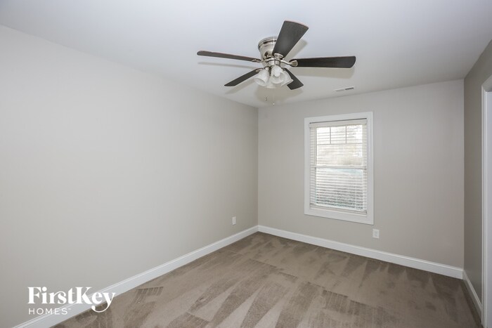 Building Photo - 244 Glenn St NW