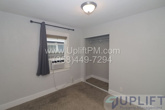 Building Photo - 36th (3637-3639)