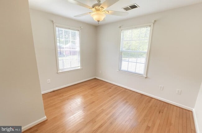 Building Photo - 42802 Higgs Ln