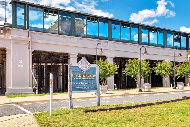 Building Photo - 1201 Princess Anne St