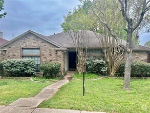 Building Photo - 6213 Sasaki Way