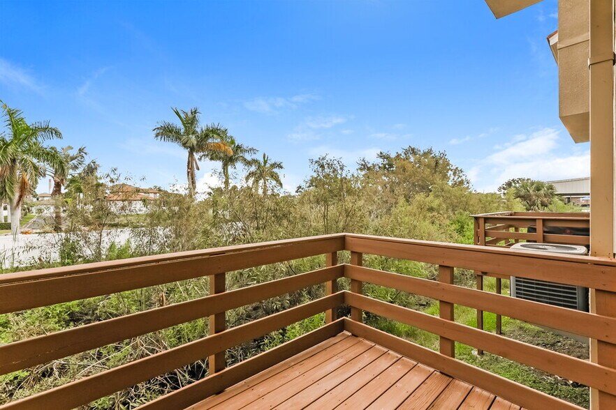 Building Photo - 6525 Quiet Pool Ct