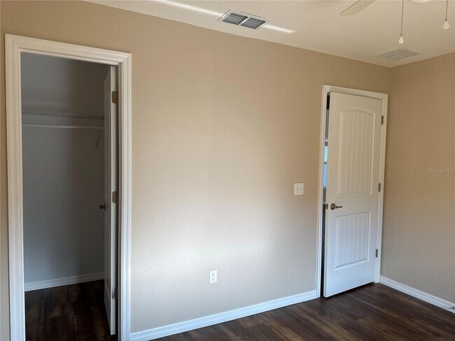 Building Photo - 4000 SW 139th St Rd