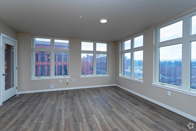 2BR, 2BA - 1,024 SF - Fairhaven Towers