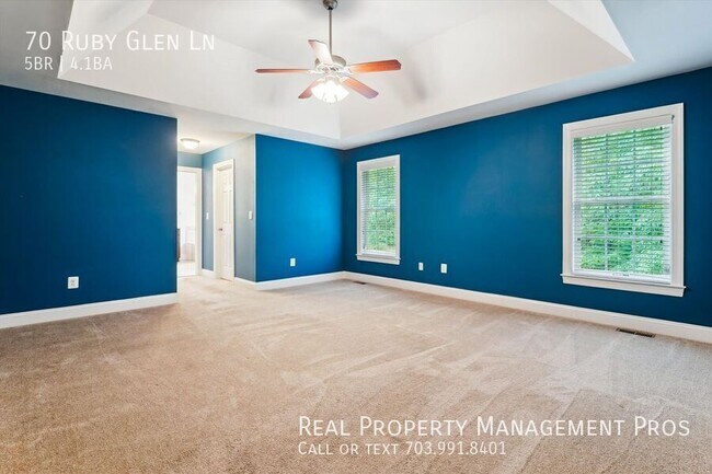 Building Photo - 70 Ruby Glen Ln