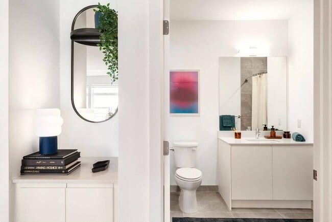 Building Photo - 3 New York Ave