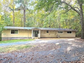 Building Photo - 435 Sherwood Rd