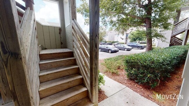 Building Photo - 729 Bragg Dr