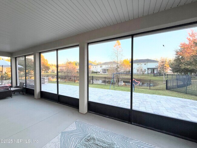 Building Photo - 102 Ann Scott Dr