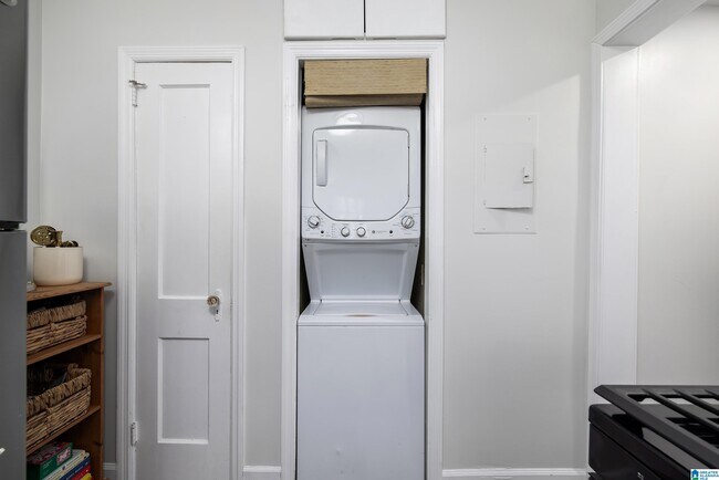 Building Photo - 2640 Montevallo Rd