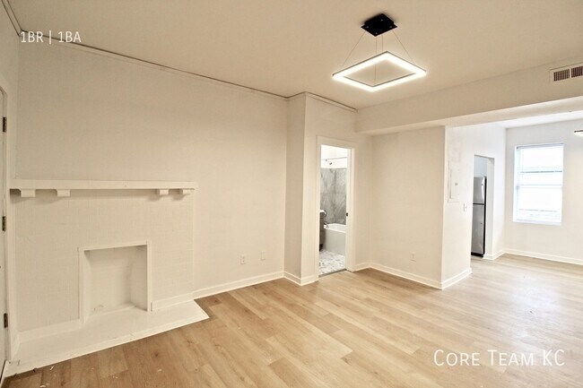 Building Photo - 712 Linwood Blvd