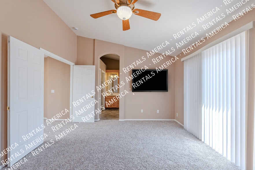 Building Photo - 20277 N 68th Dr