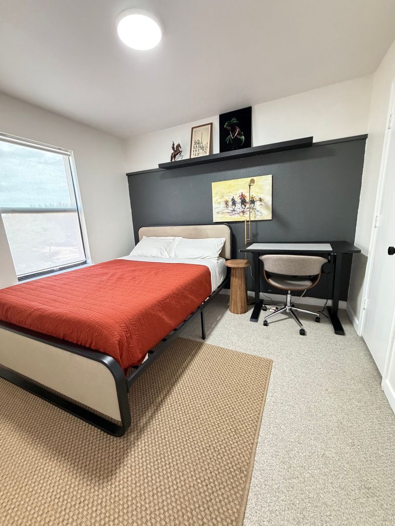 Building Photo - 5624 Victory Gallop Dr