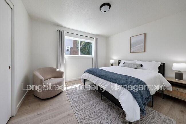 Building Photo - 11380 SW Greenburg Rd