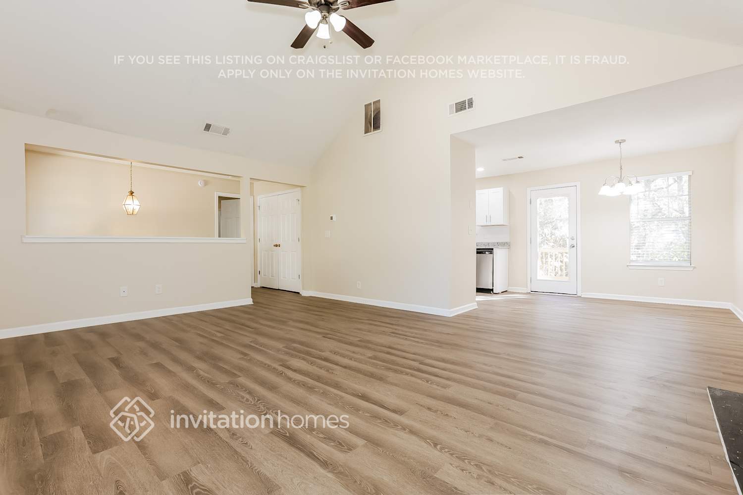 Building Photo - 3647 Arrowhead Pl