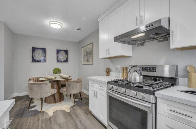 Building Photo - Live Oak Ct
