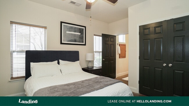 Building Photo - 316 King St