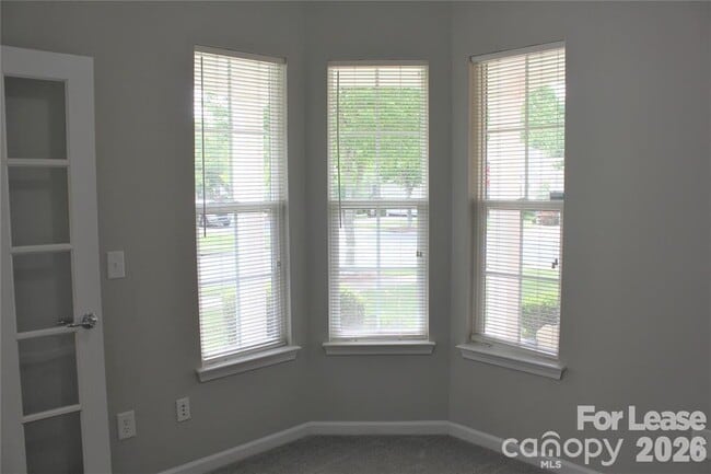 Building Photo - 17534 Hawks View Dr
