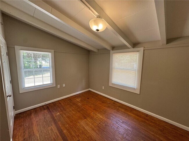 Building Photo - 4051 Pringle Dr