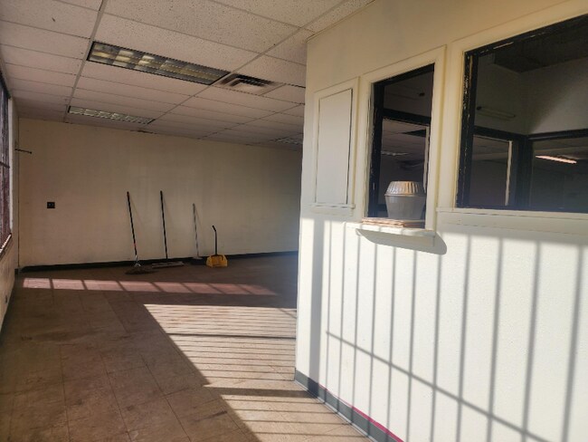 Building Photo - 3208 W County Rd 54G