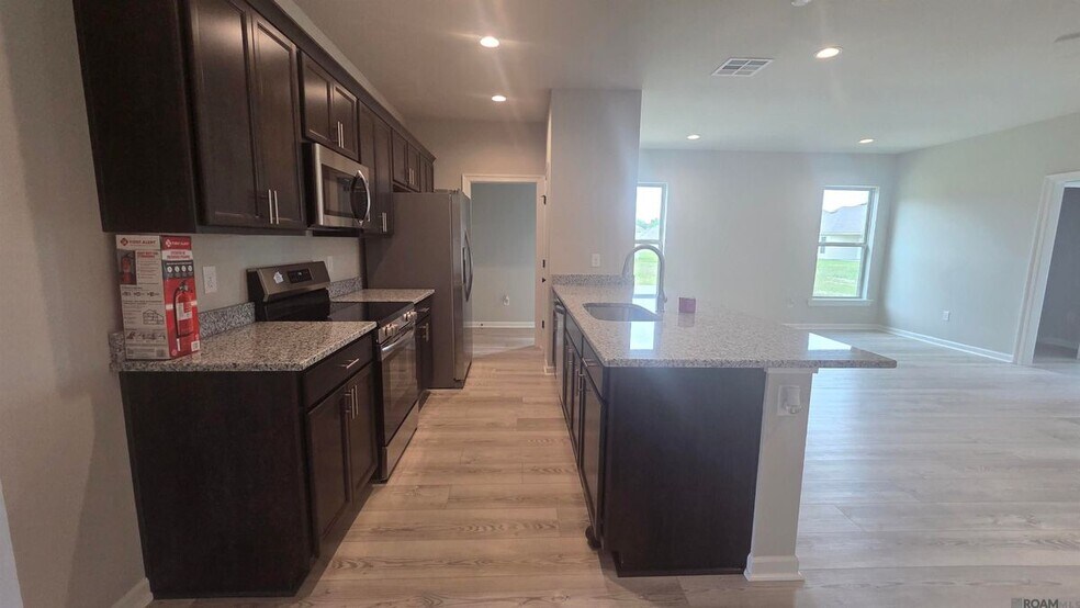 Building Photo - 25662 Tarver Dr