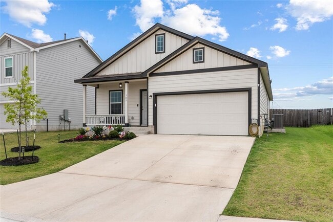 Primary Photo - 509 Halfmoon Dr