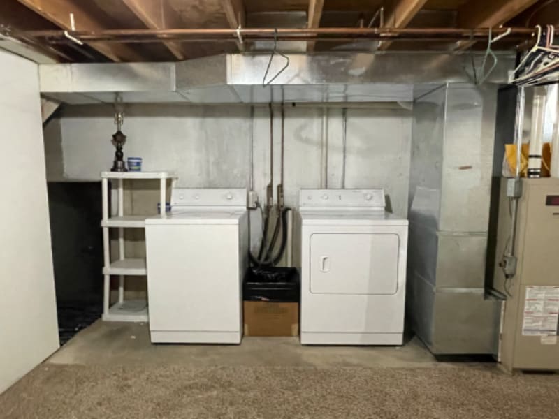 Building Photo - 1610 N Hume Ave