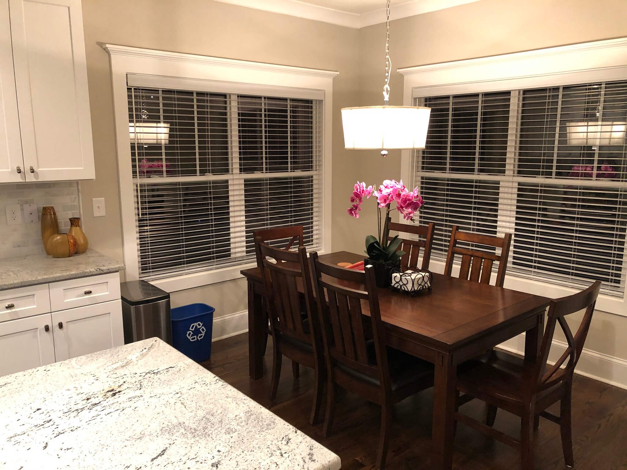 Building Photo - 1011 Everett Pl