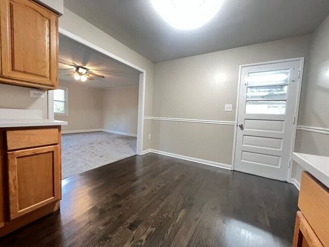 Building Photo - 16260 W Arlington Dr