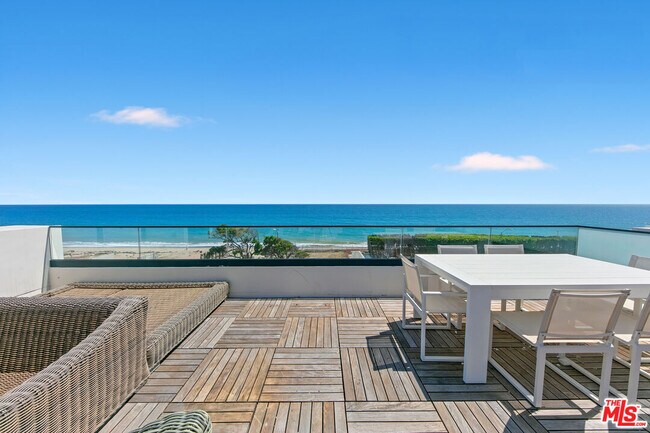 Building Photo - 22065 Pacific Coast Hwy