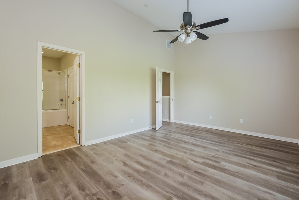 Building Photo - 567 Pinebranch Cir