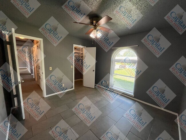 Building Photo - Home Sweet Home!!!