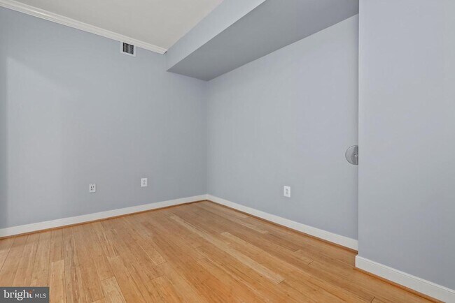 Building Photo - 631 D St NW