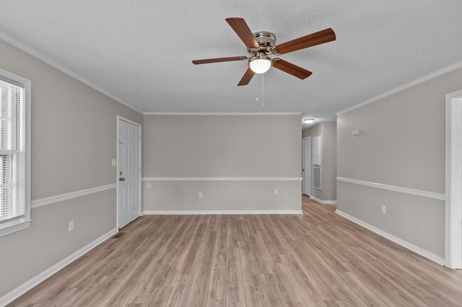 Building Photo - Cute Remodeled home in Cul-de-sac