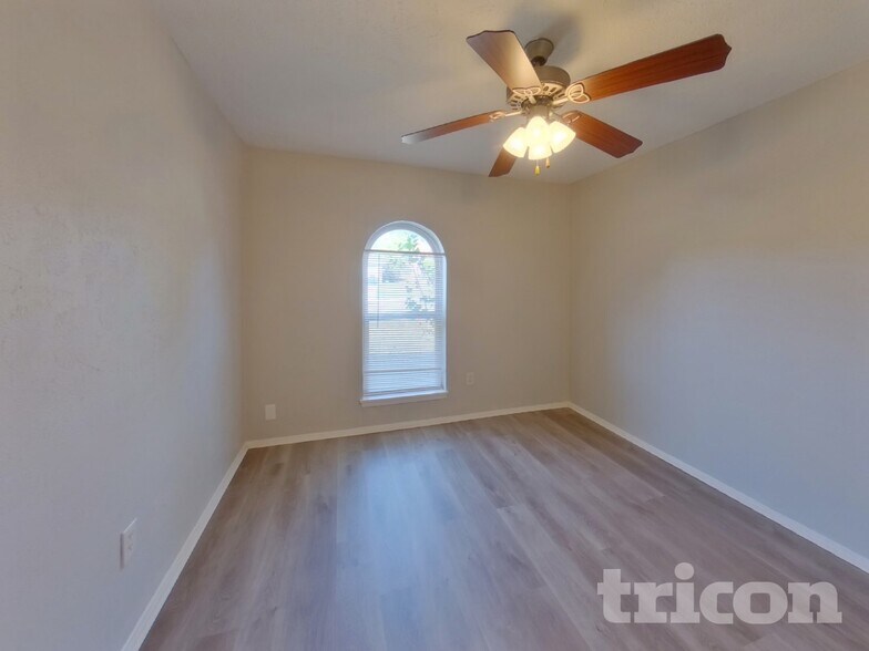 Building Photo - 5612 Cherilee Ln