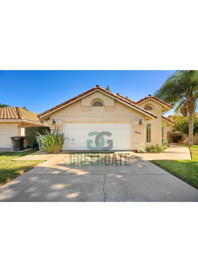 Building Photo - Lovely 3 Bedroom Home in Modesto MUST SEE!