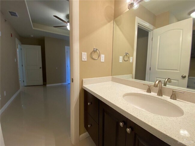 Building Photo - 32 East St