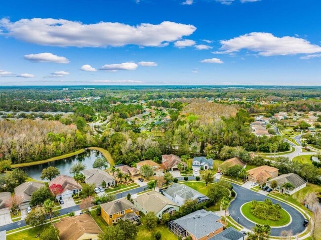 Building Photo - 27211 Fern Glade Ct