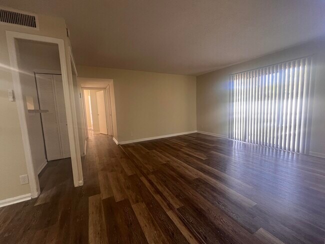 Building Photo - 1500 N Congress Ave