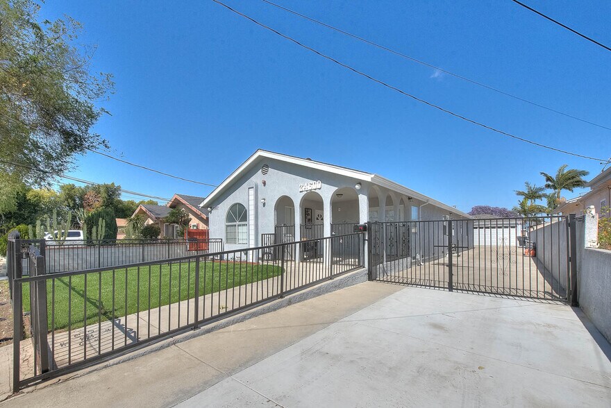 Building Photo - 24600 Cypress St