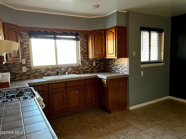Building Photo - 112 De Leon Dr