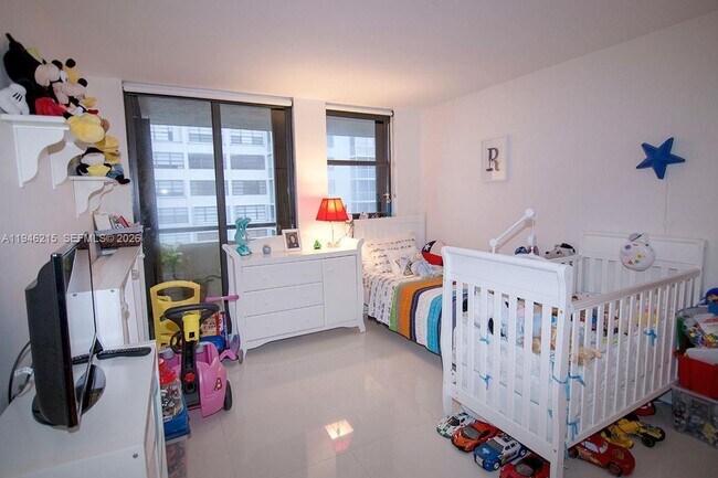 Building Photo - 170 Ocean Ln Dr