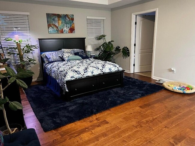 Building Photo - 1111 Rosland Cir