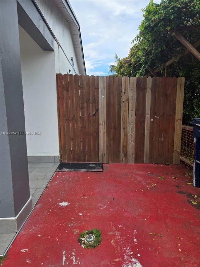 Building Photo - 3190 SW 123rd Ct