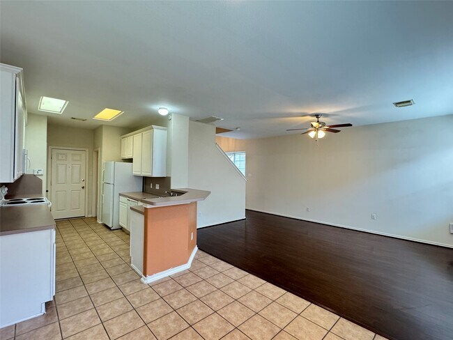 Building Photo - 16527 Beckland Ln