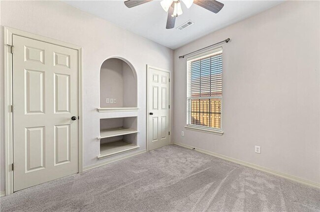 Building Photo - BEAUTIFUL HOME IN GREAT LOCATION!