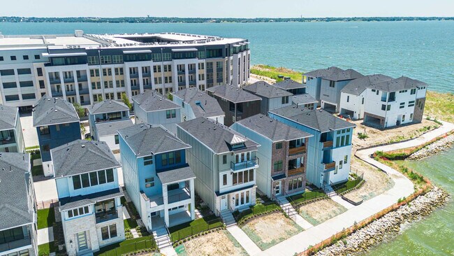 Building Photo - 516 Secretariat Dr