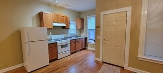Building Photo - 474 W Judd St