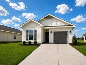 Building Photo - 13752 Logan Pl