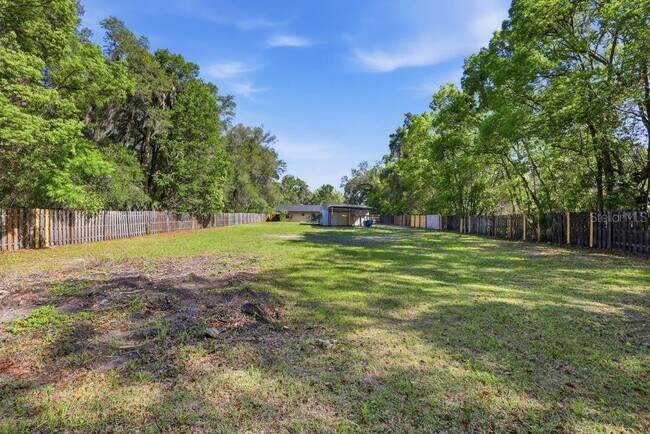 Building Photo - 550 E Minnesota Ave